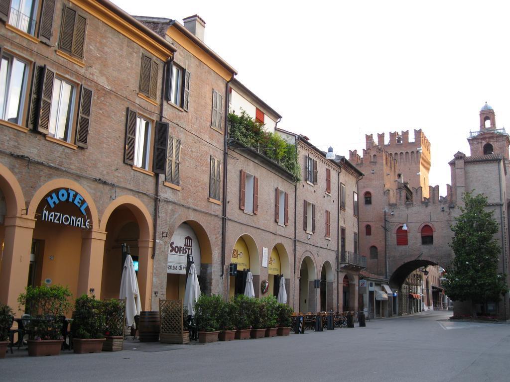 Hotel Nazionale Ferrara Esterno foto