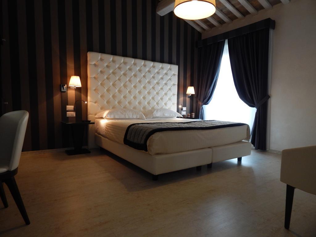 Hotel Nazionale Ferrara Esterno foto