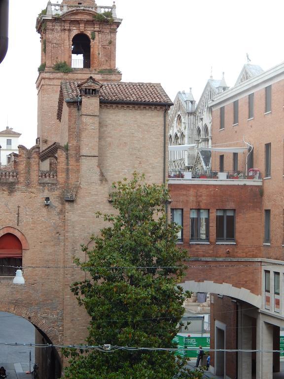 Hotel Nazionale Ferrara Esterno foto